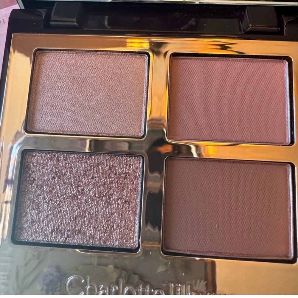 Charlotte Tilbury Eyeshadow Palette - pillow talk - Picture 2 of 3